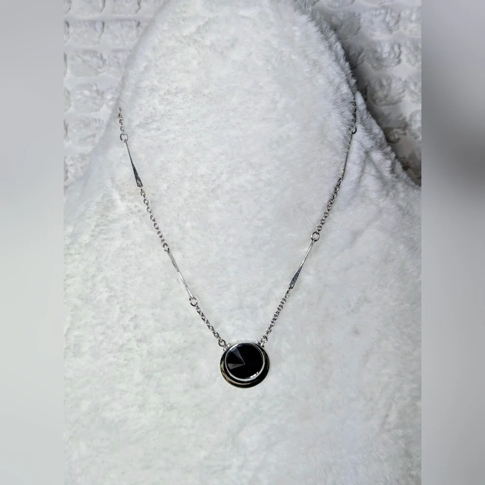 Vintage Sarah Coventry Hematite Rivoli Pendant Necklace - Silver Tone - Picture 3 of 7